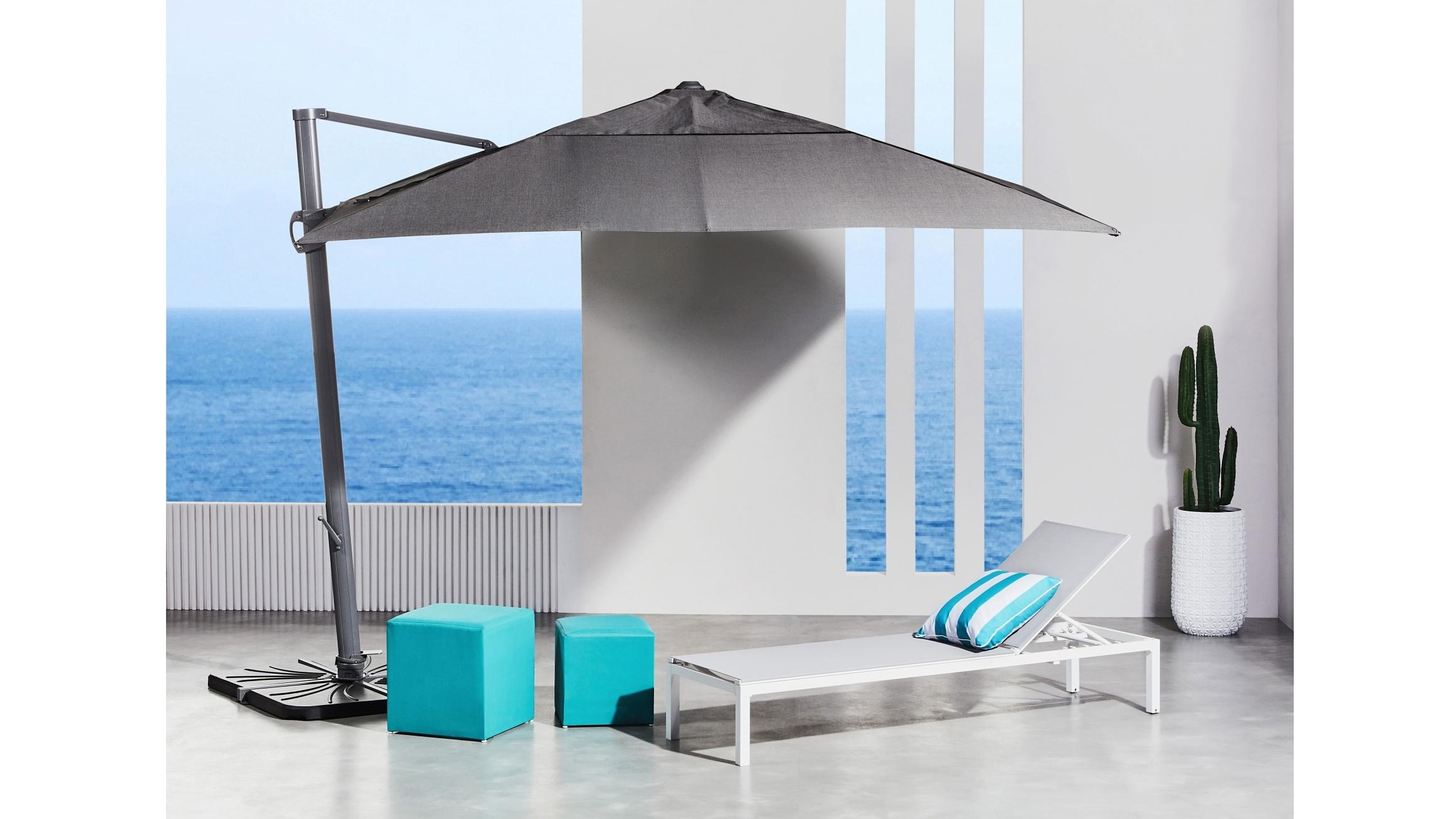 Treviso Outdoor Rectangular Cantilever Umbrella - Charcoal