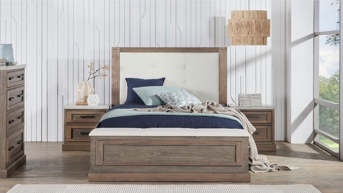 Hamptons Bed with Gaslift Blanket Box Foot Base
