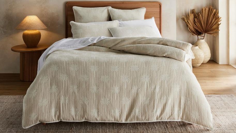 Platinum Tahiti Stone Quilt Cover Set