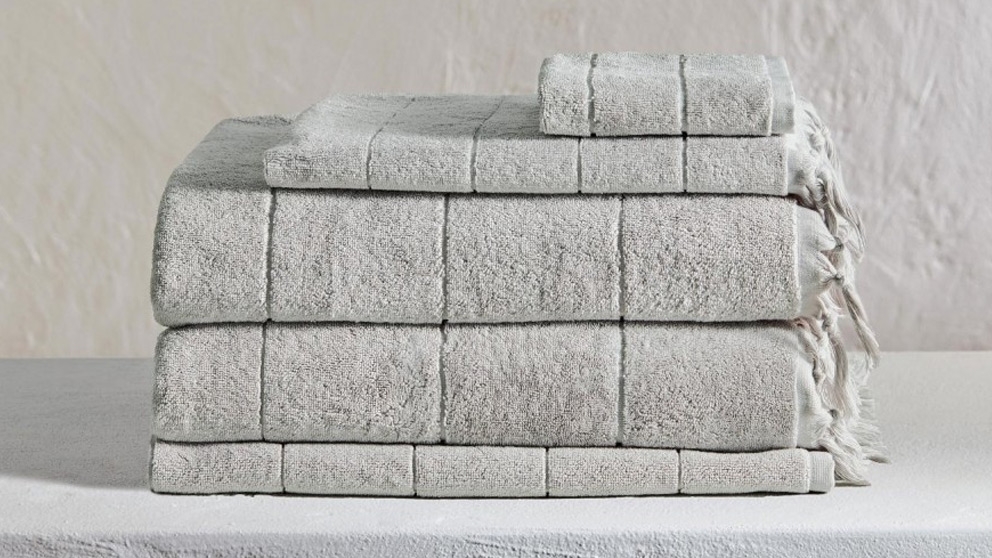 Aura Paros Dove Towels