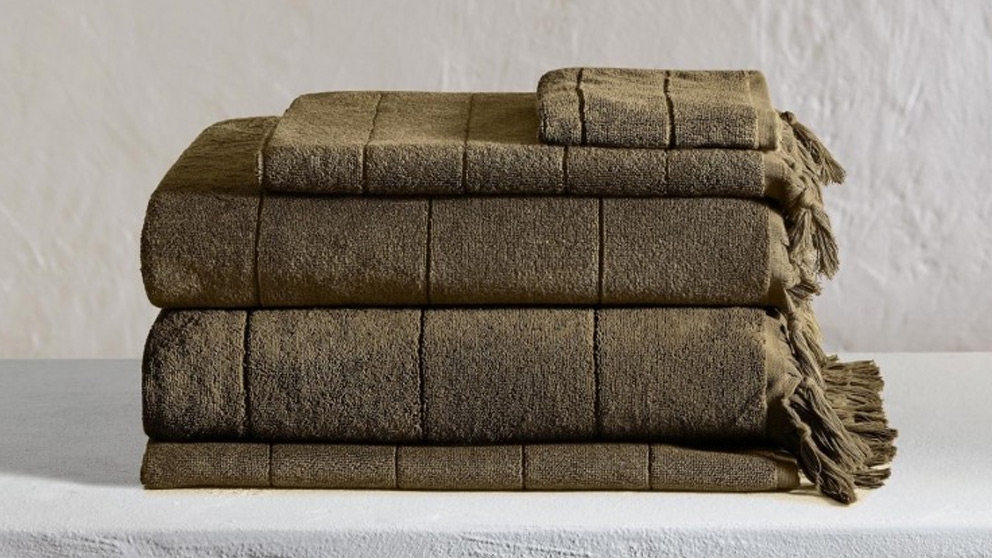 Aura Paros Khaki Towels