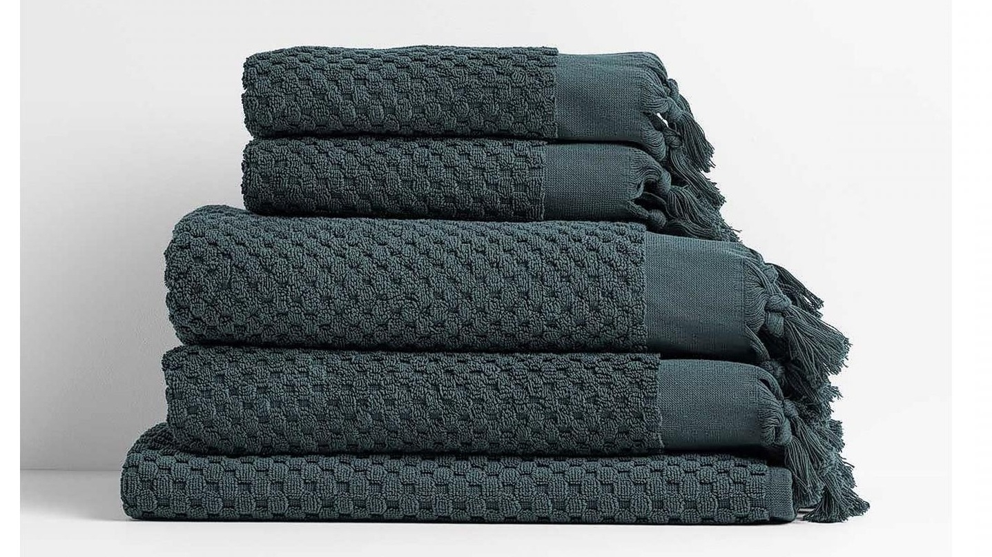 Aura Milos Slate Towels