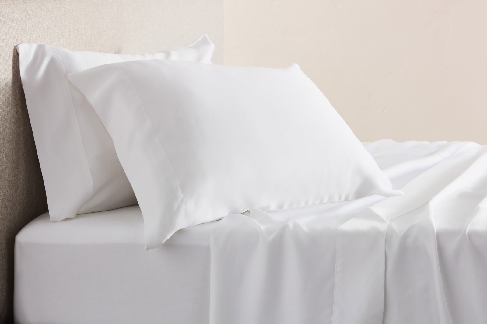 Bambi Touch Tencel White Sheet Set