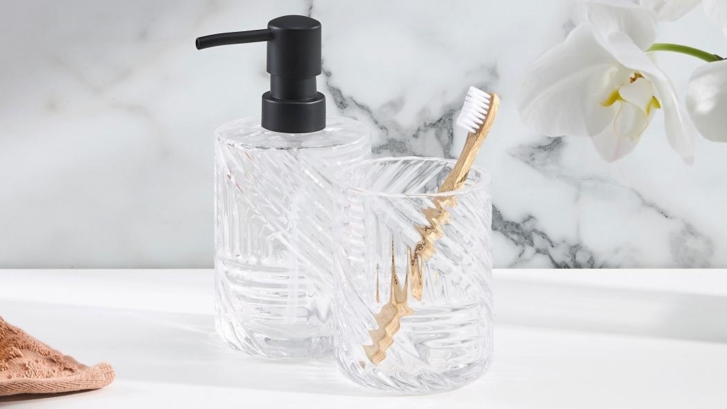 Salt & Pepper Manhattan Bathroom Accessories