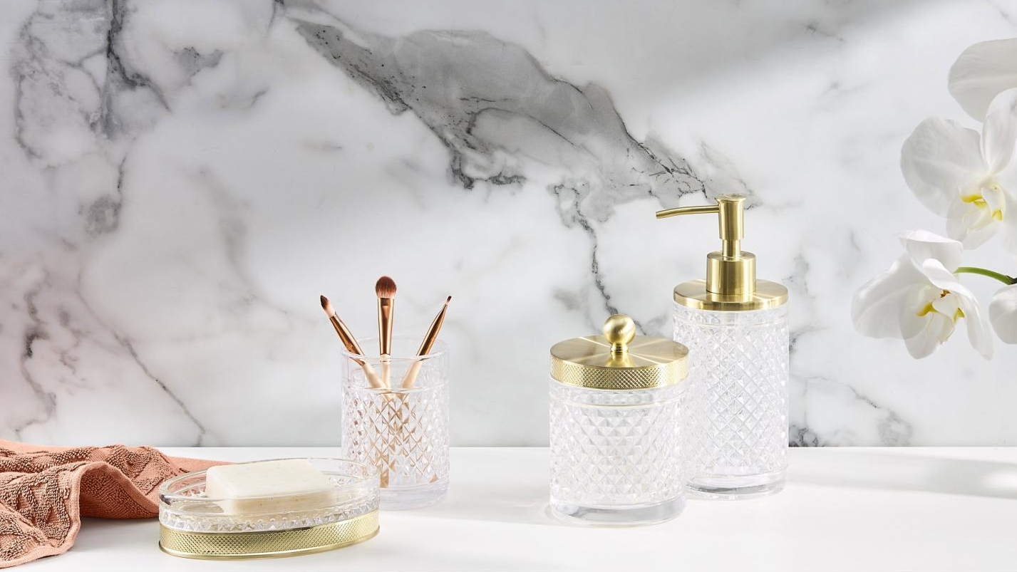 Manni Cut Gold Bathroom Accessories