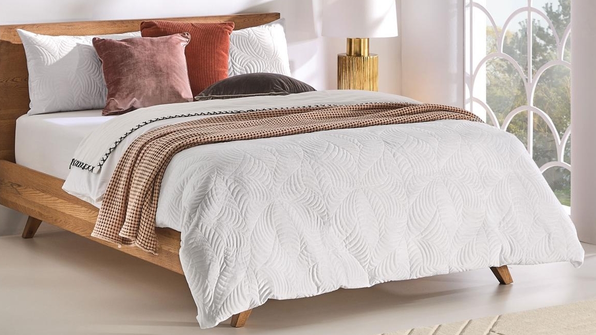 Palm Springs White Quilt Cover Set Domayne