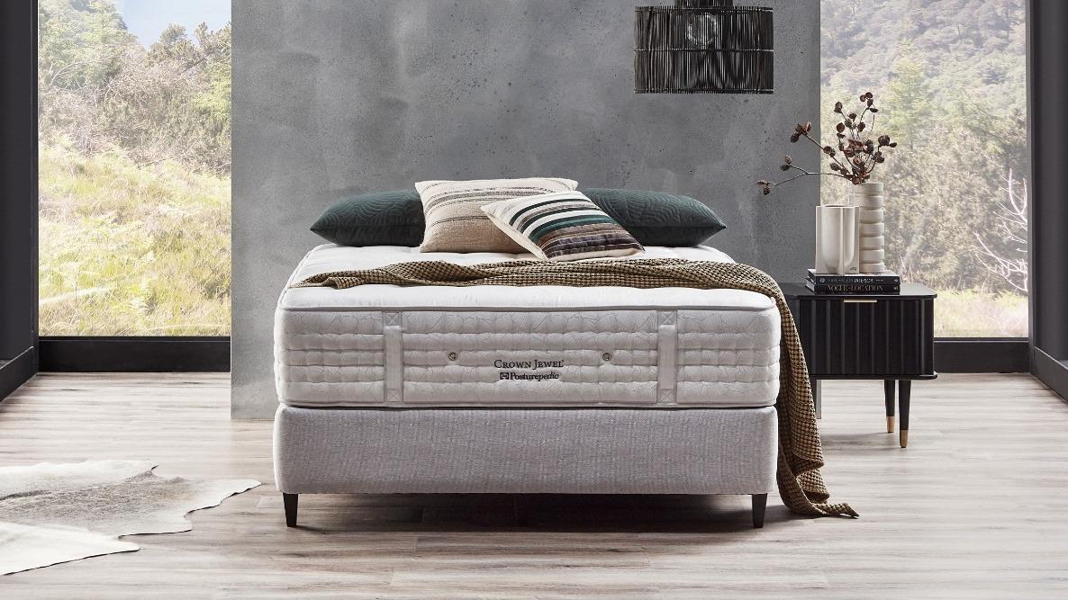 Posturepedic Sealy Crown Jewel Pearlescent Luxury Plush Mattress - Long Single