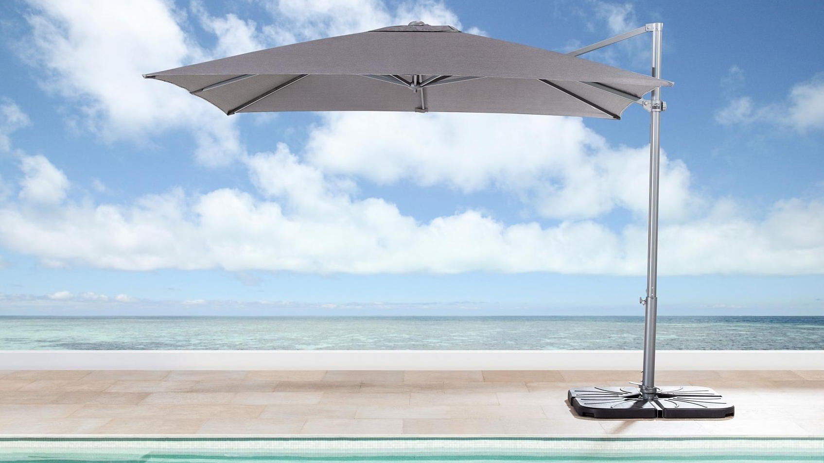 Altrani Outdoor Square Cantilever Umbrella