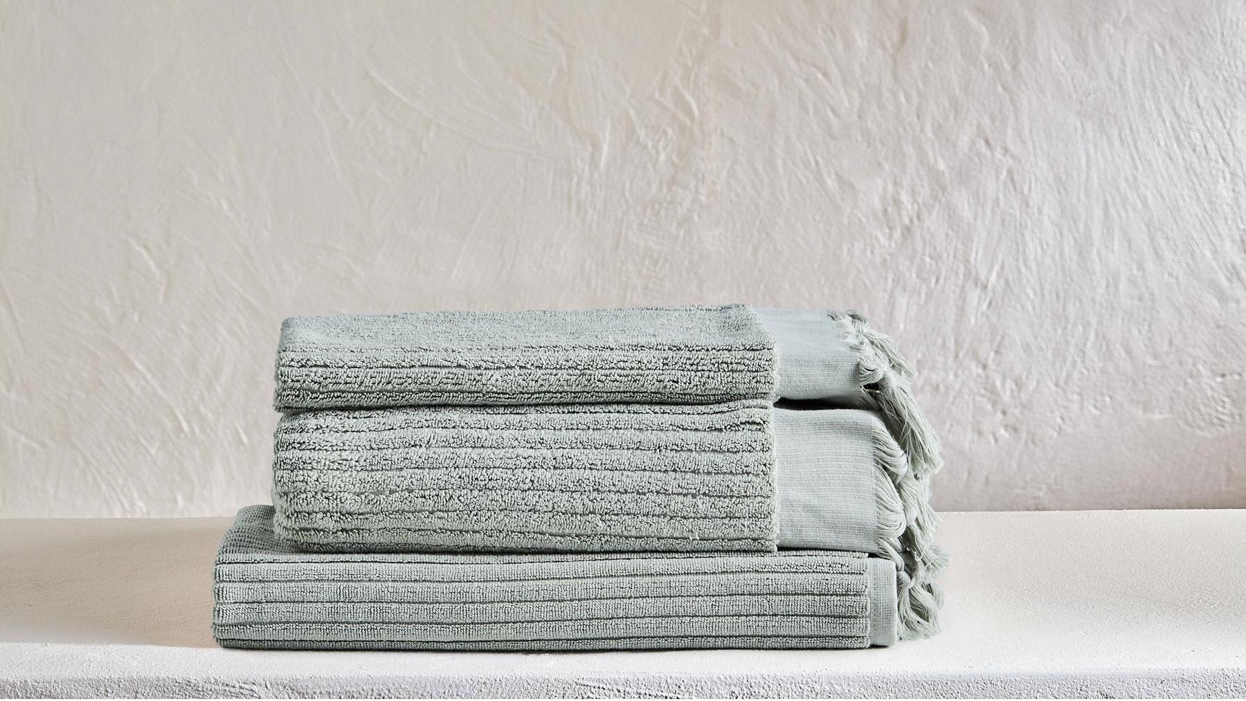 Aura Paros Rib Sage Towels