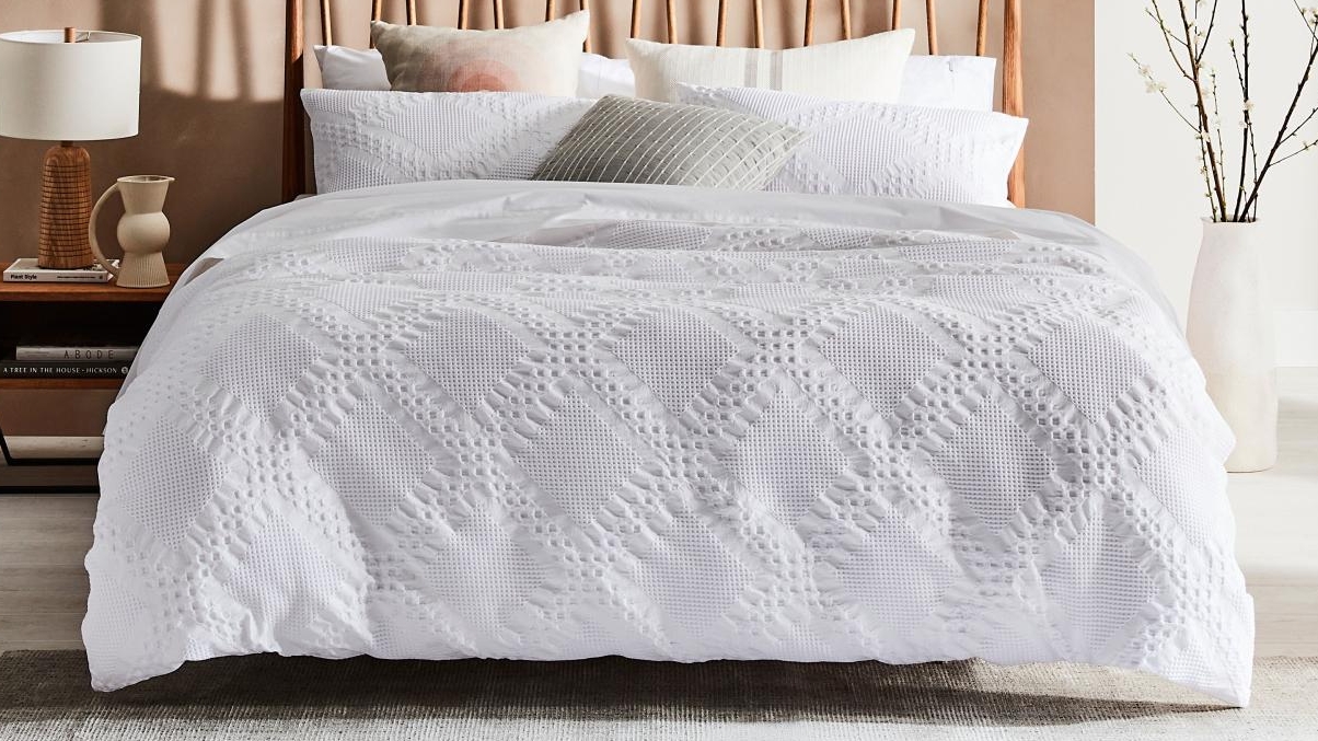 Waffle Dreams White Quilt Cover Set
