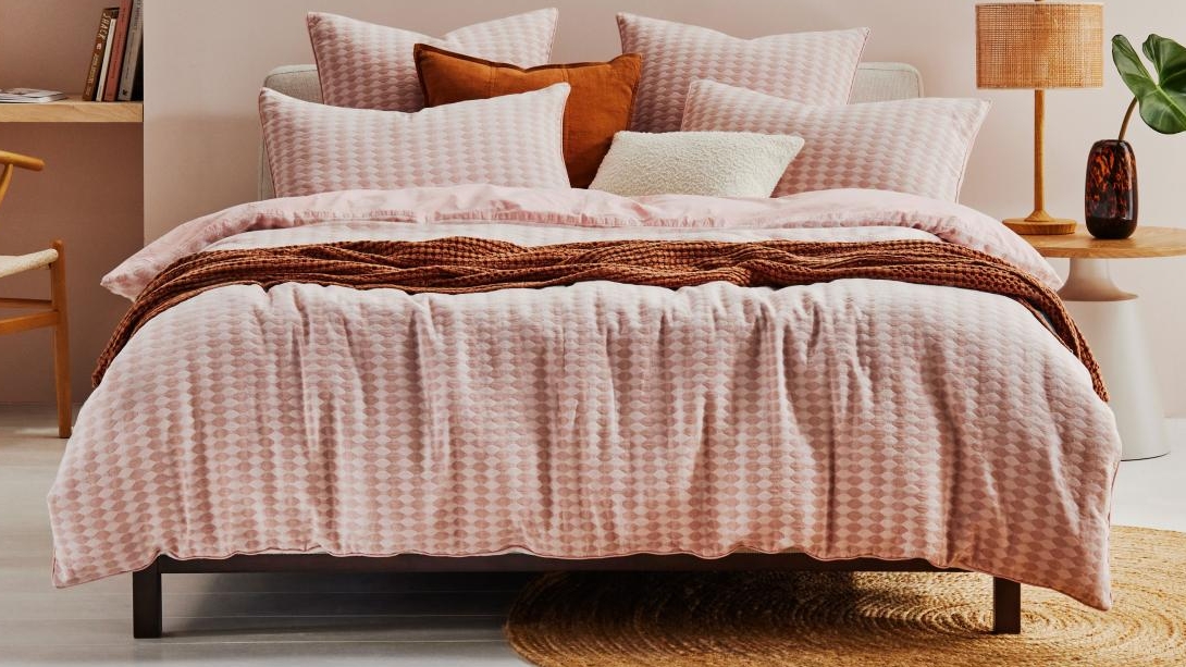 Frankie Blush Quilt Cover Set