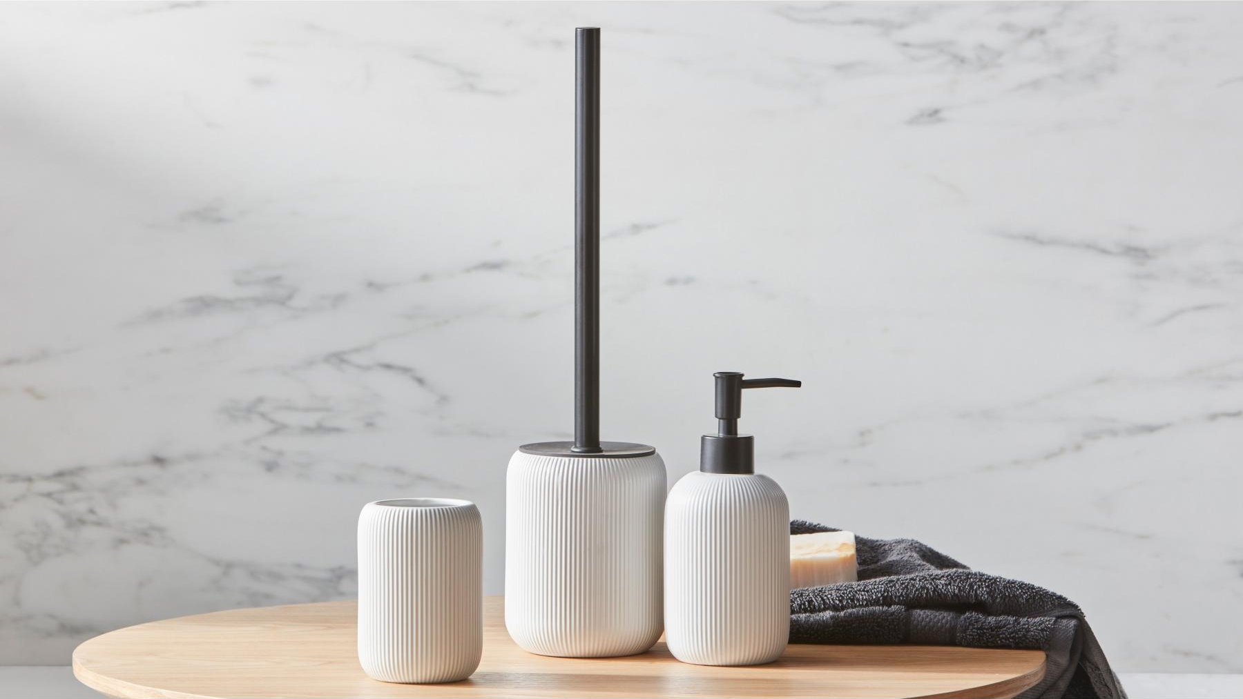 Porto York Bathroom Accessories