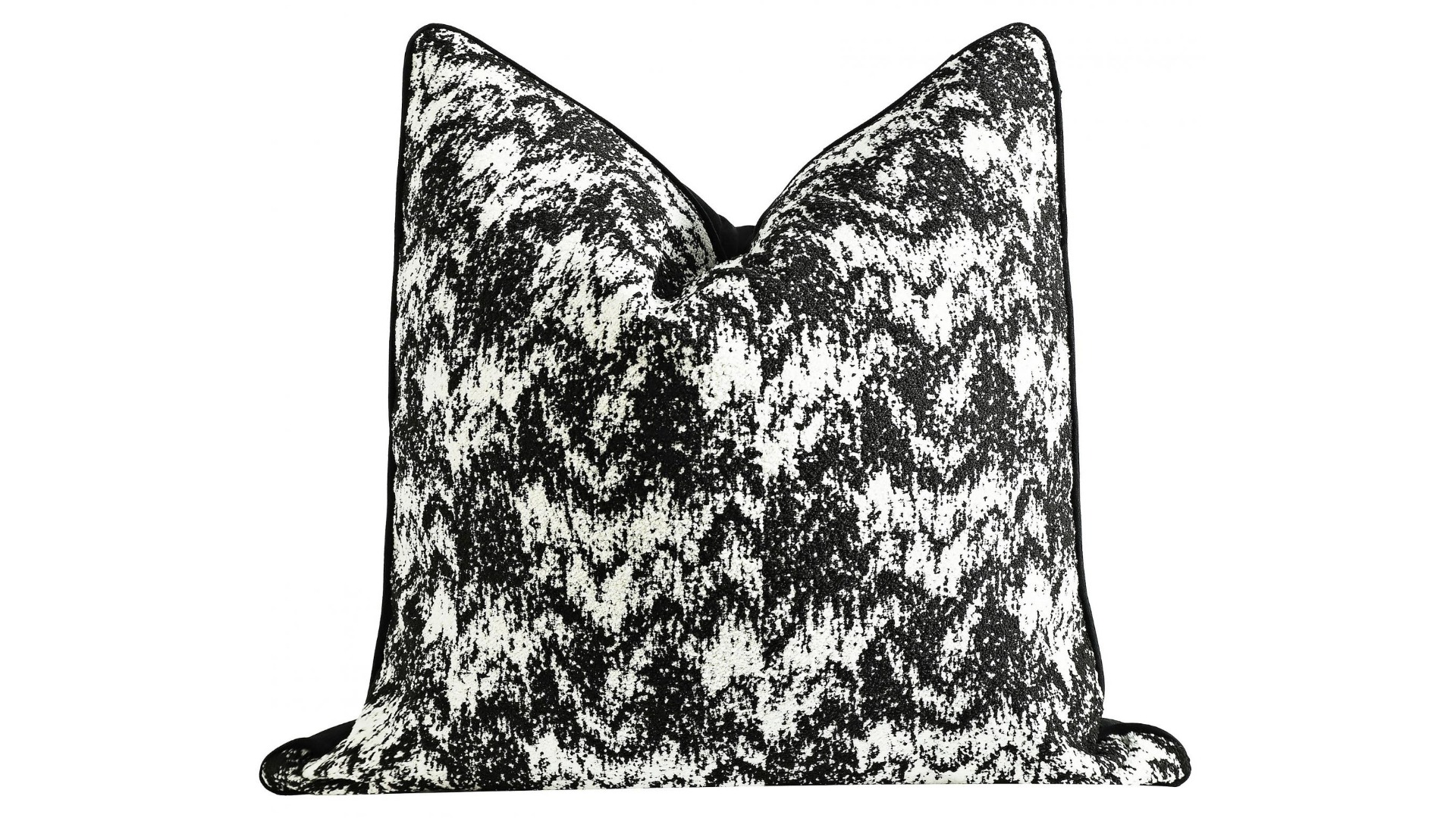 Melody Cushion in Black