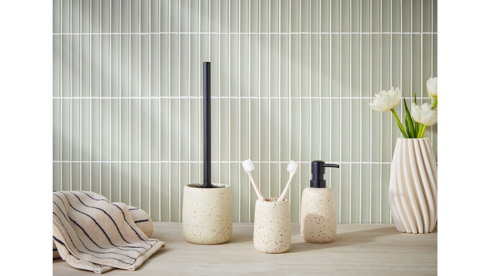 Porto Speckle Zen Bathroom Accessories