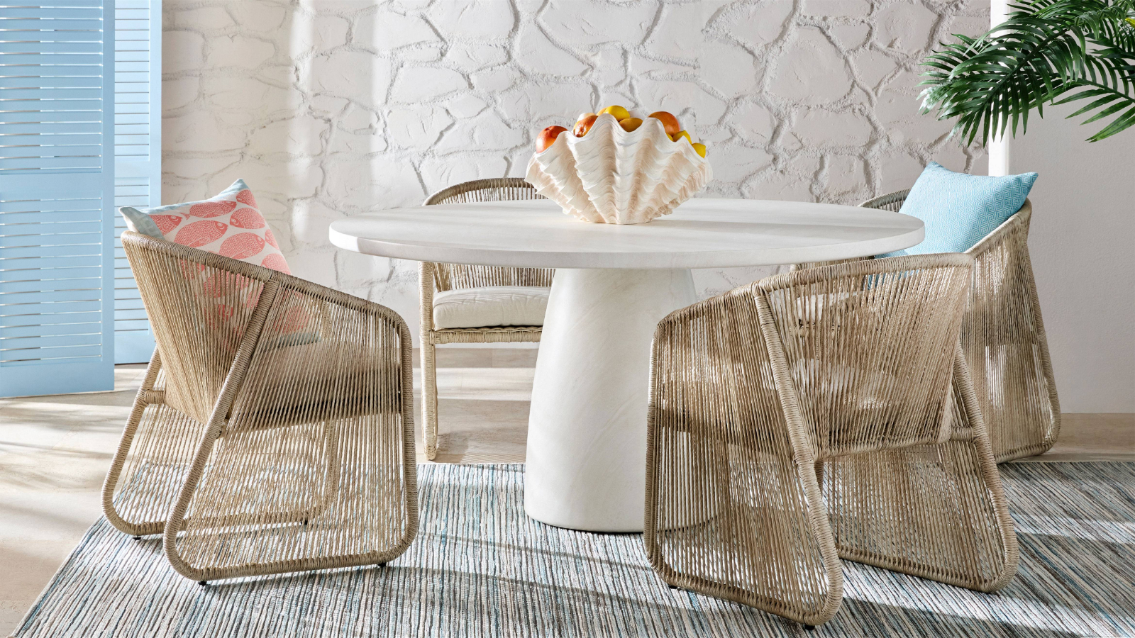 Sonoma Outdoor Round Dining Table