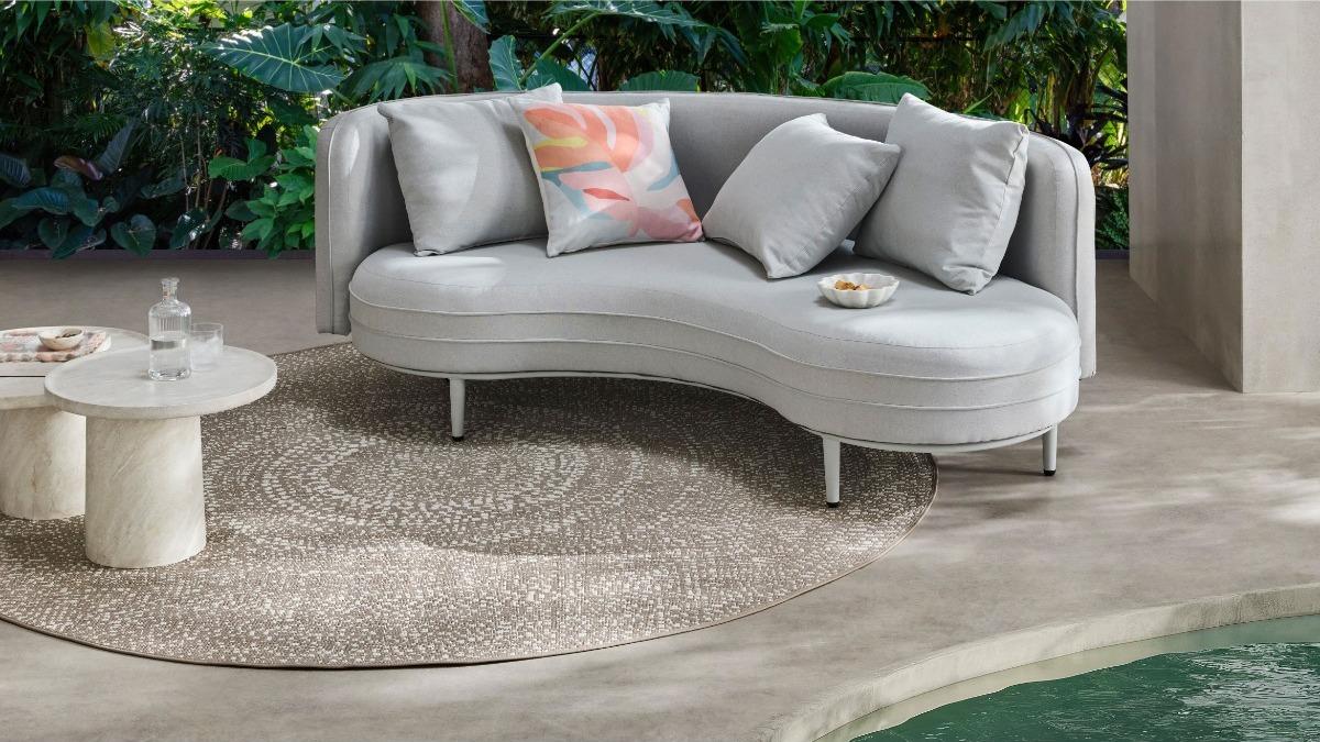 Yavin 2-Seater Outdoor Lounge with Curved Chaise