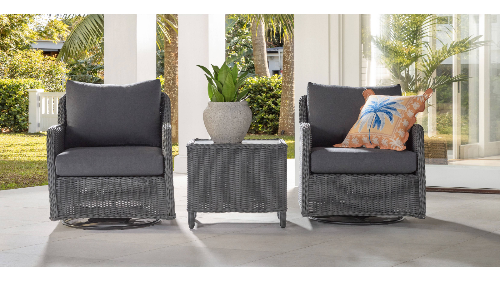 Maya 3-Piece Outdoor Swivel Chat Setting