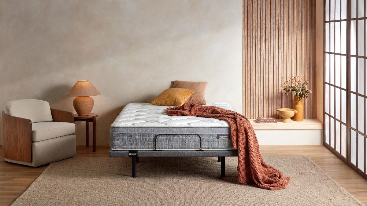 Sealy Posture Luxe Valetta Plush Queen Mattress + Sealy Posturematic Element Queen Adjustable Bed Base Bundle