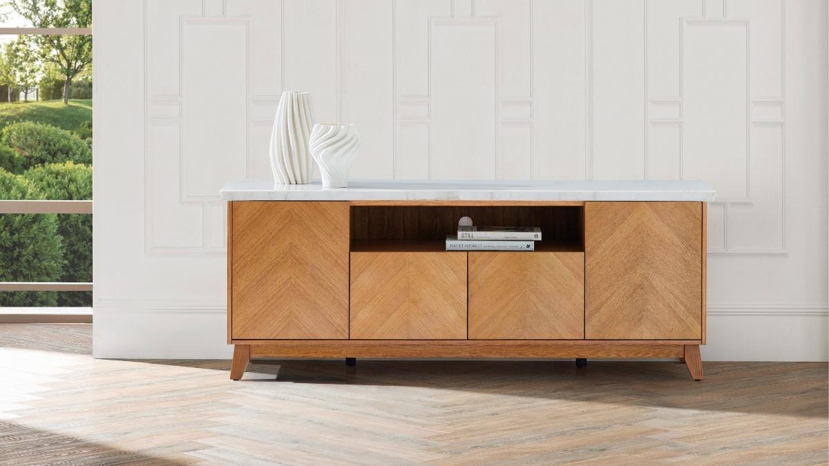 Melton Entertainment Unit