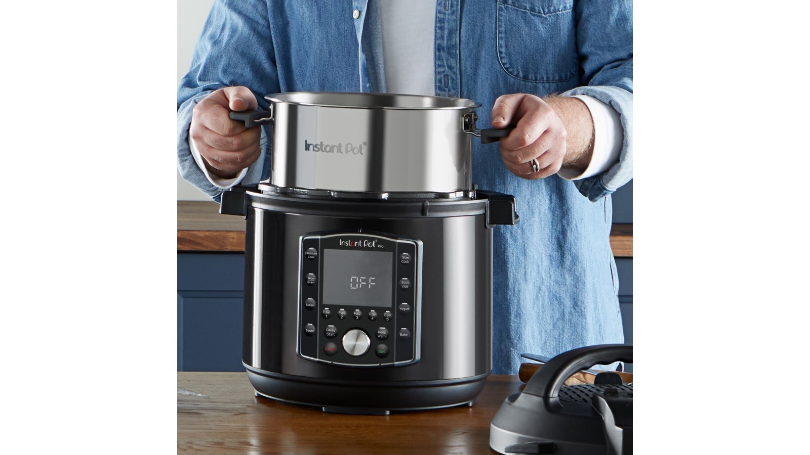 Instant Pot Pro 5.7L Multicooker Domayne