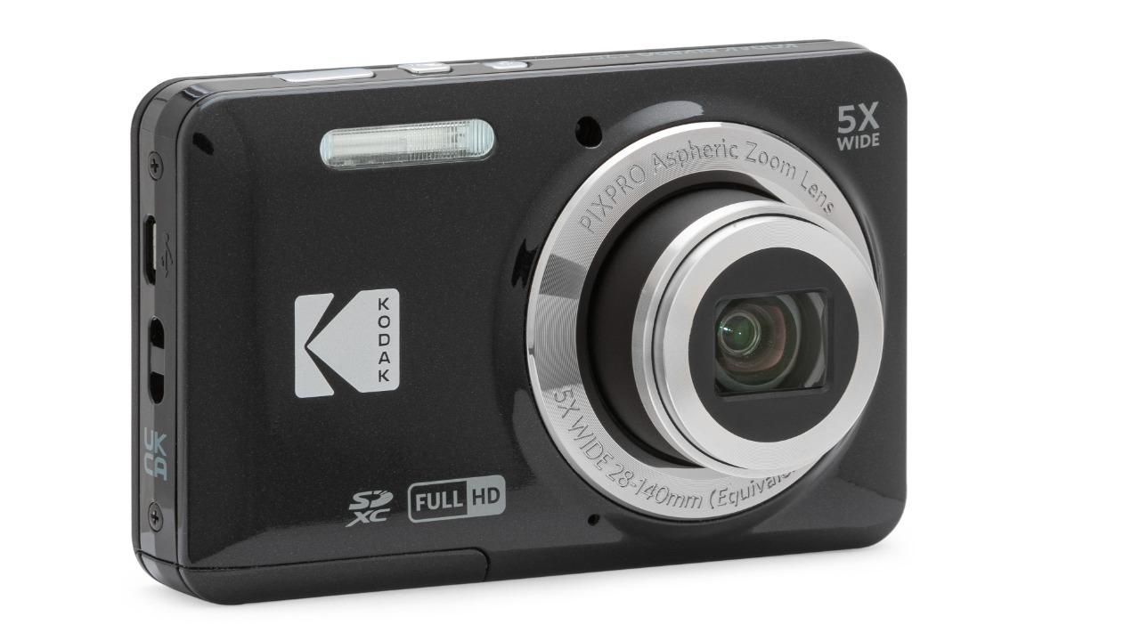 Kodak Pixpro FZ55 - Black | Domayne Kodak Pixpro FZ55 - Black | Domayne