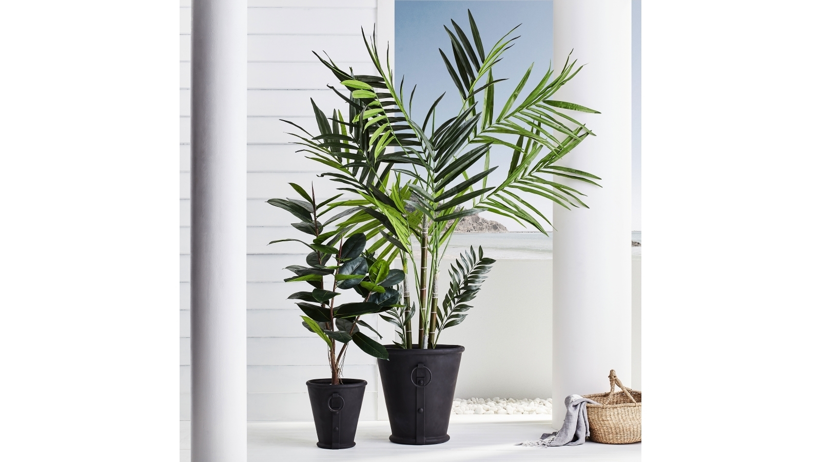 Estate Ring Zinc Planter - Black