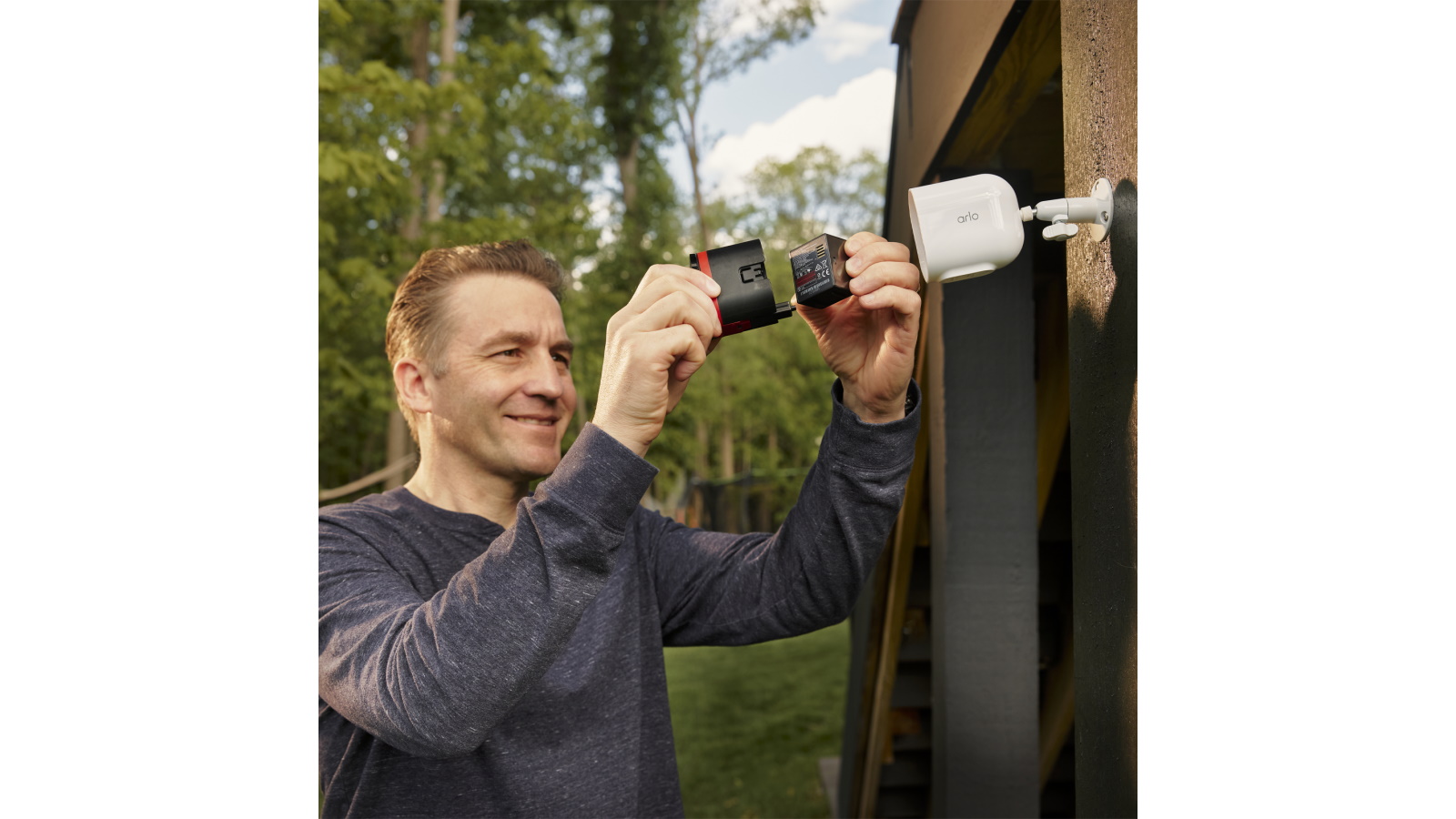 Arlo 4K Ultra 4台セット+多数おまけ付 Arlo Ultra - On Sale - 4K