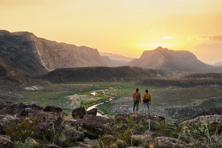  Exceptional Battery Life 