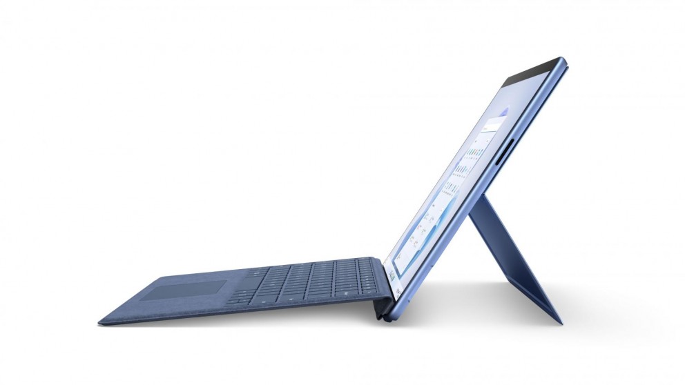 Microsoft Surface Pro 9 13-inch i5/8GB/256GB SSD 2 in 1 Device